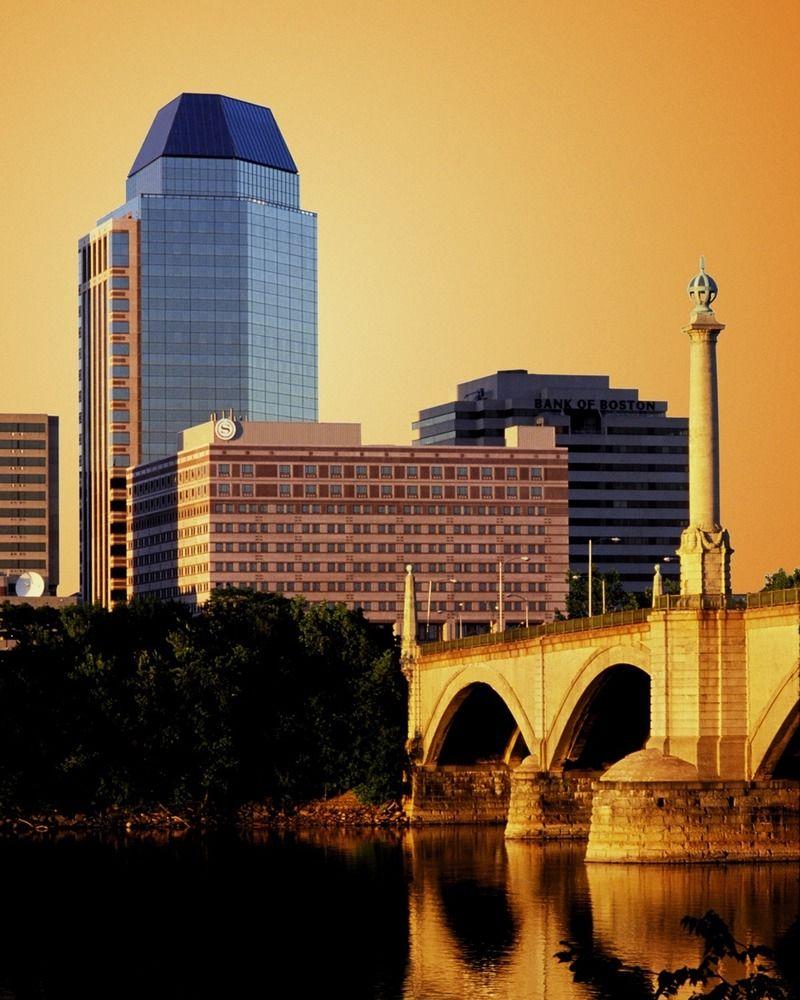 Sheraton Springfield Monarch Place Hotel Экстерьер фото